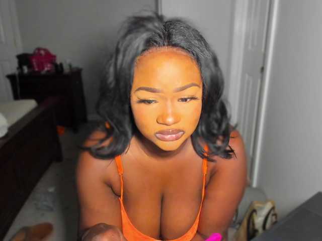 supanovaa live cam on BongaCams