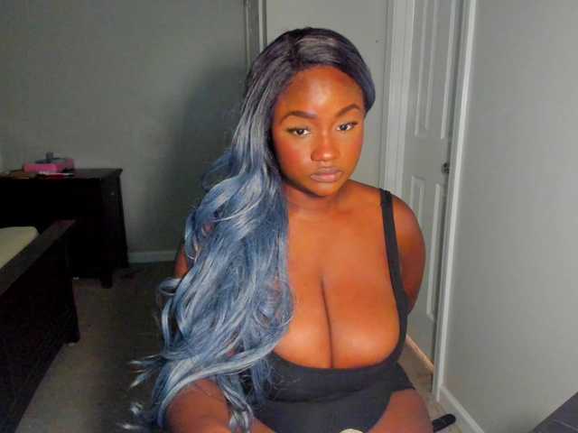 supanovaa live cam on BongaCams