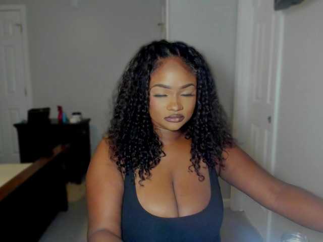 supanovaa live cam on BongaCams