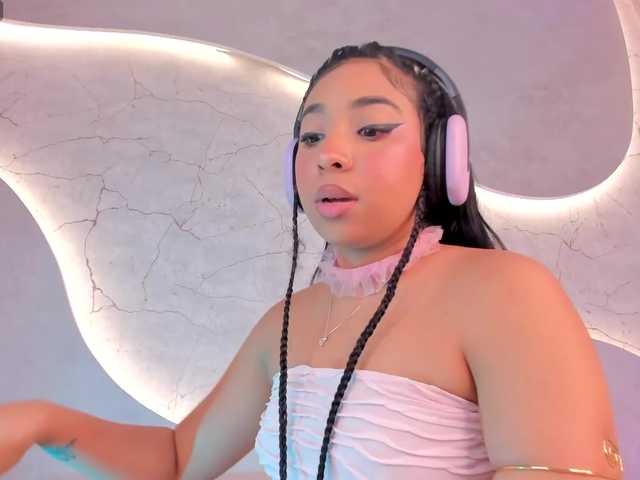 Sweet-arii's BongaCams show and profile