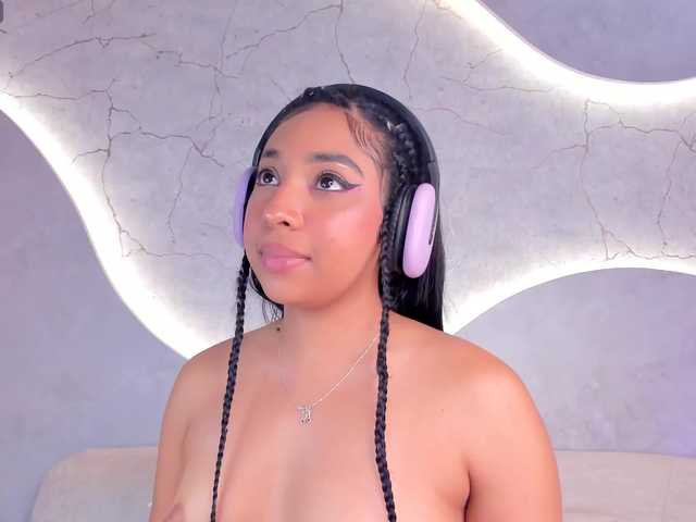 Sweet-arii's BongaCams show and profile