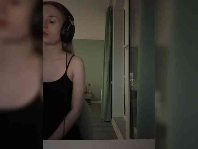ari_ webcam