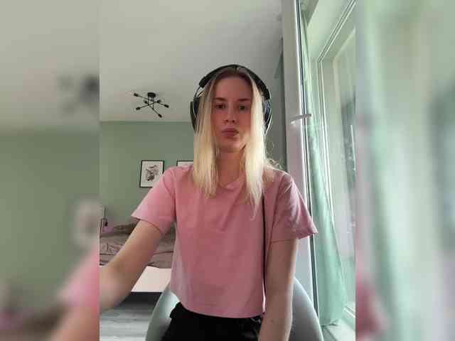 ari_ webcam