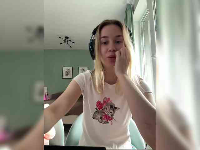 ari_ webcam