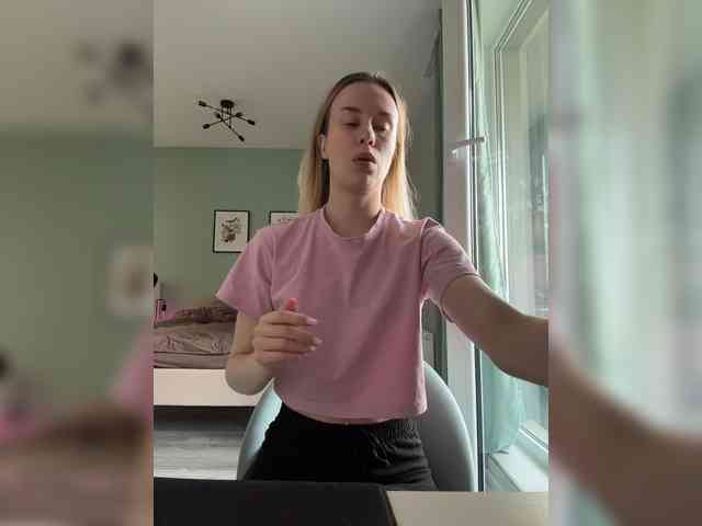 ari_ webcam