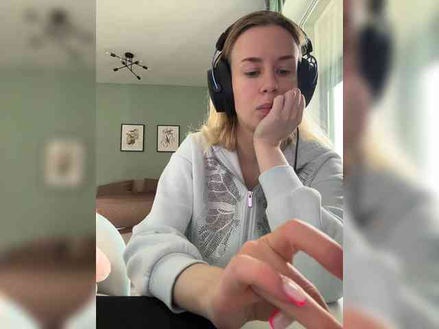 ari_ webcam