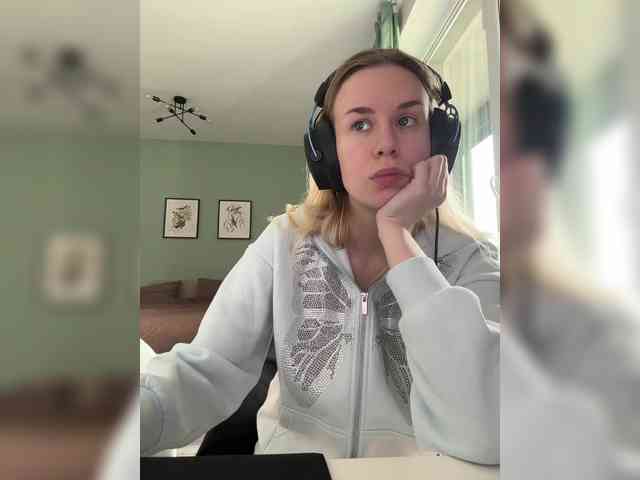 ari_ webcam