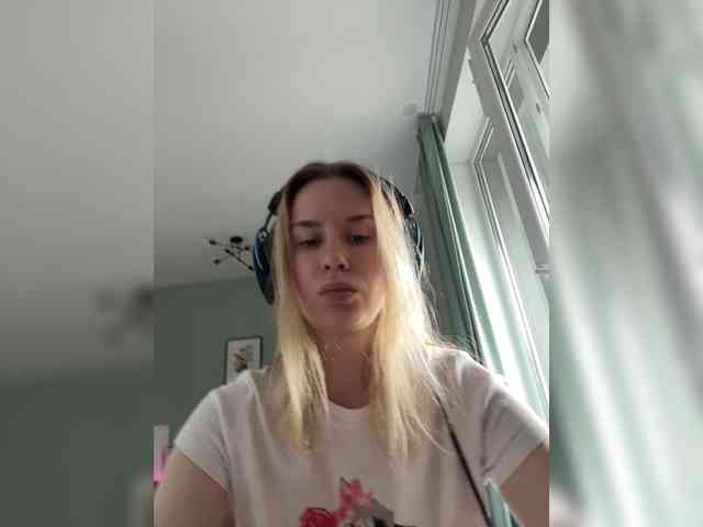 ari_ webcam