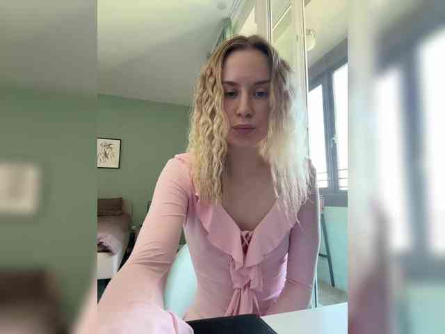 ari_ webcam