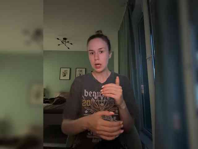 ari_ webcam