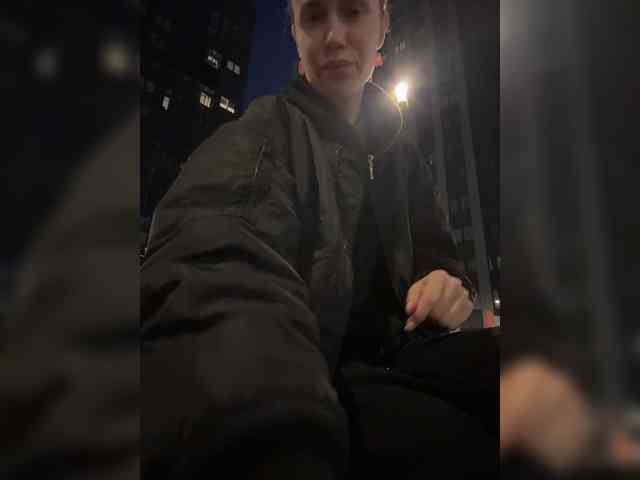 ari_ webcam