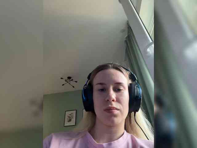 ari_ webcam