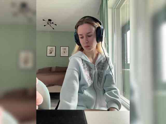 ari_ webcam