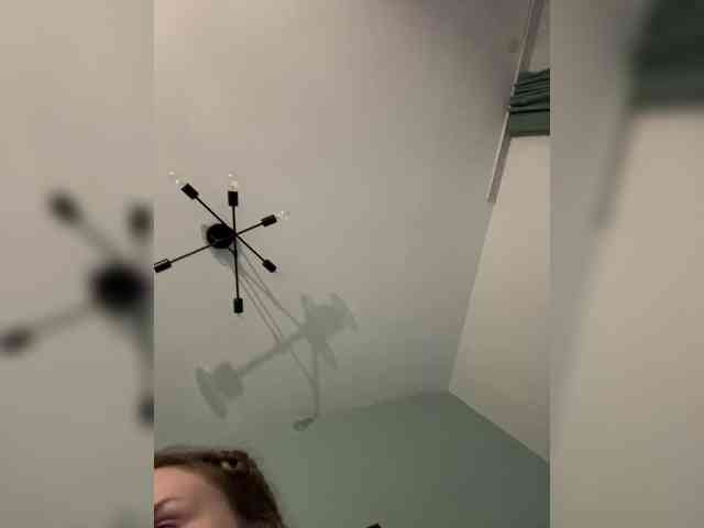 ari_ webcam