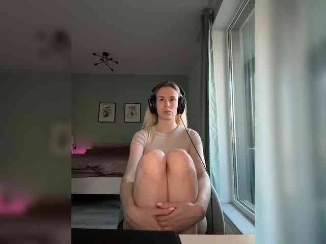ari_ webcam