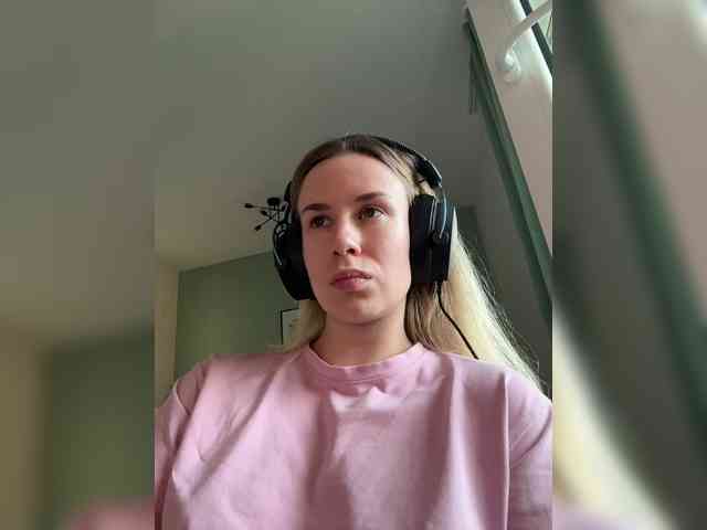 ari_ webcam