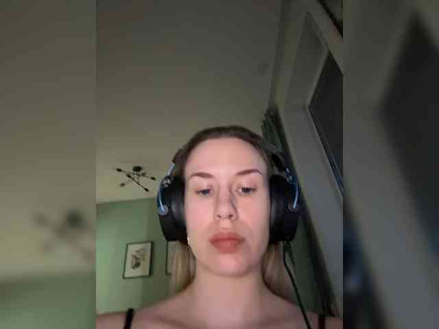 arry Live Webcam on BongaCams
