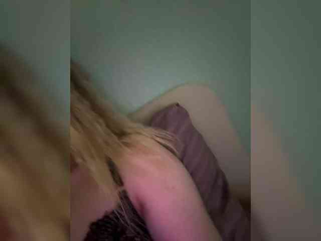 ari_ webcam