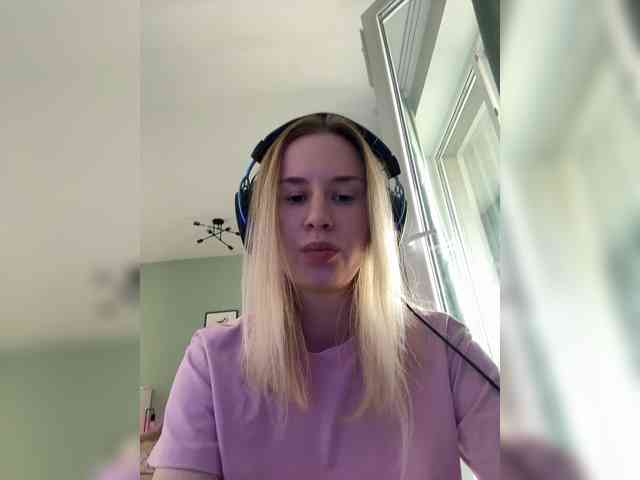 ari_ webcam