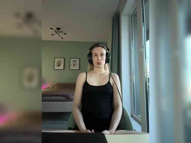 ari_ webcam