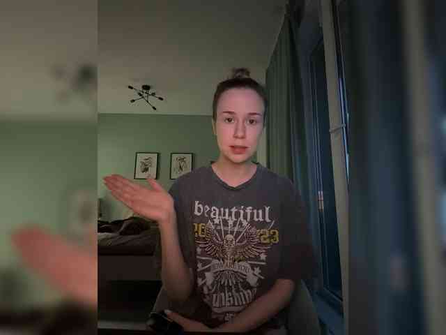 ari_ webcam