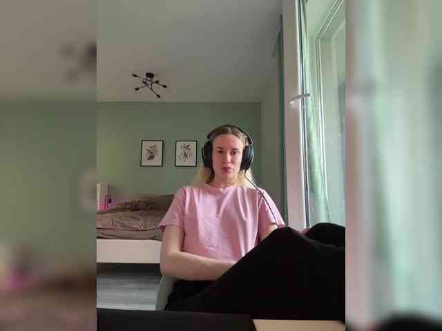 ari_ webcam