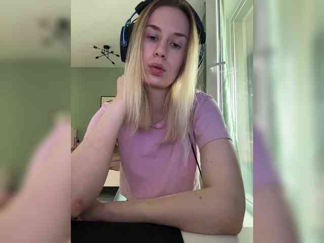 ari_ webcam