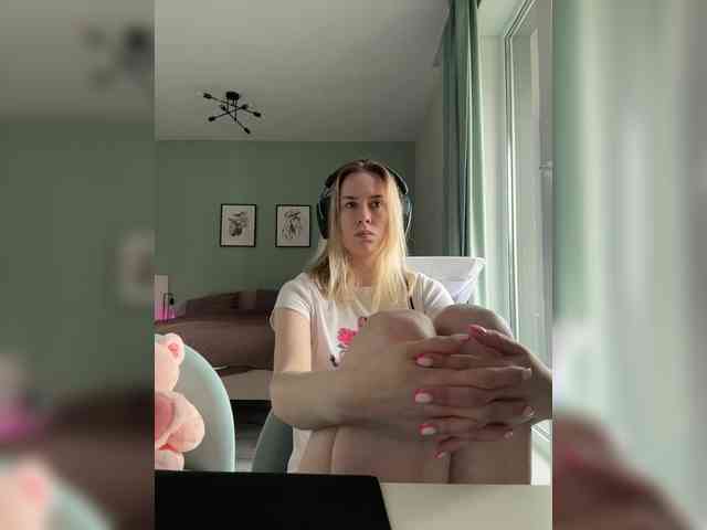 ari_ webcam