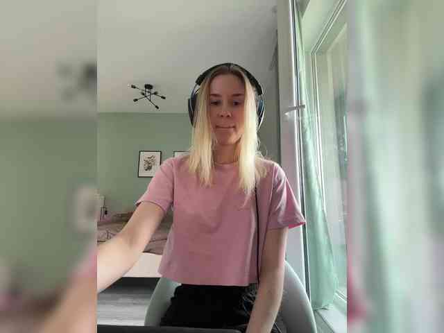 ari_ webcam