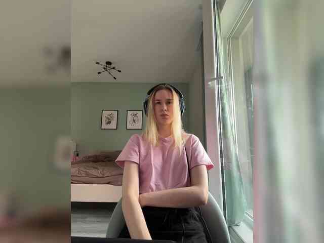 ari_ webcam