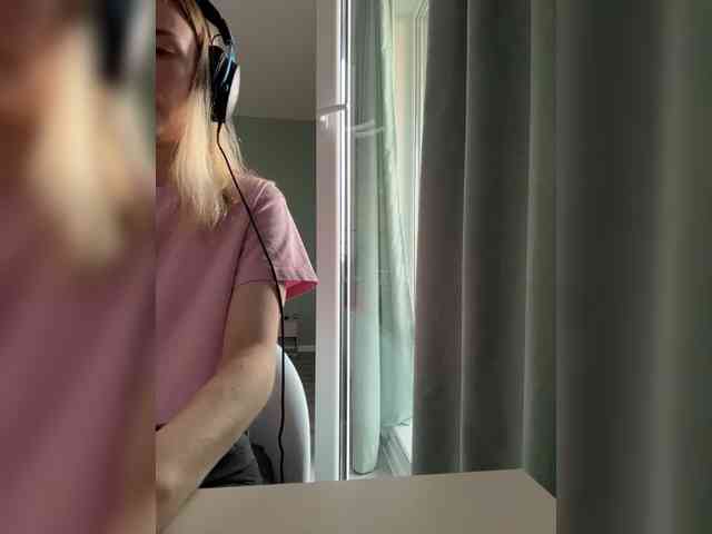ari_ webcam