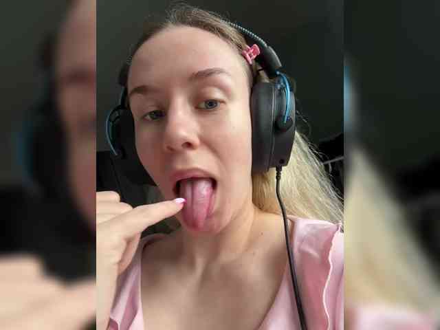 ari_ webcam