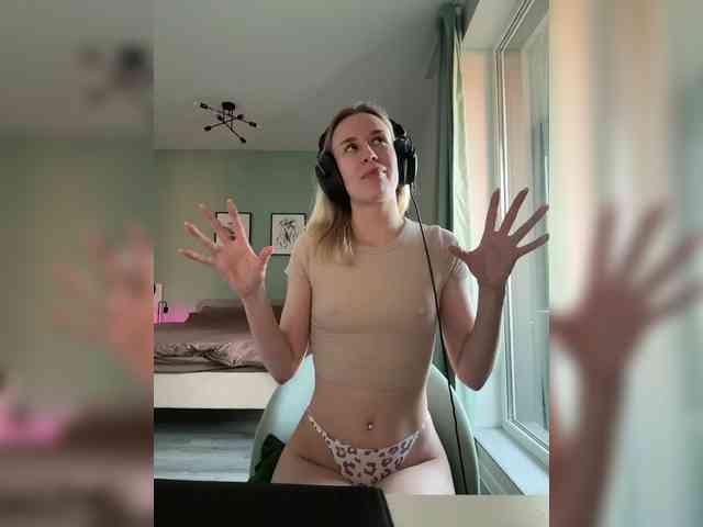 ari_ webcam