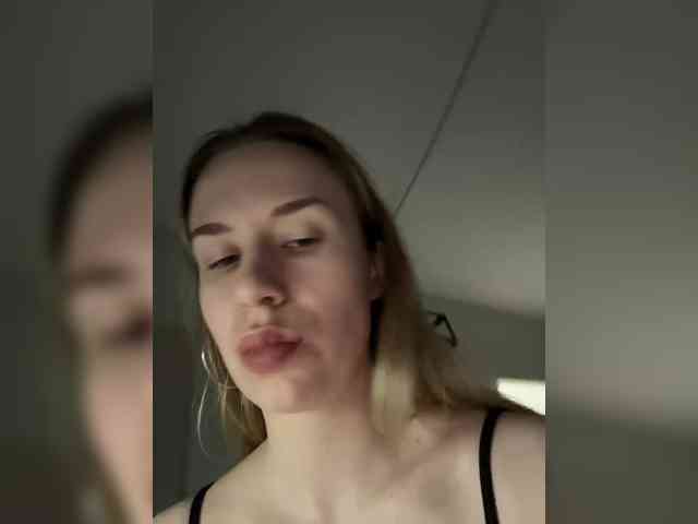 ari_ webcam