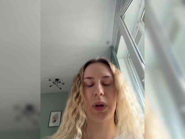 ari_ webcam