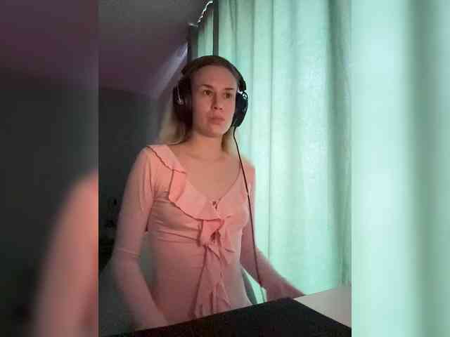 ari_ webcam