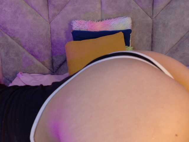 SERENA-JONES's BongaCams show and profile