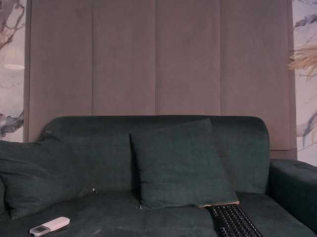 Jazmiin-Evans live cam on BongaCams