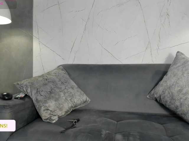 Jazmiin-Evans live cam on BongaCams