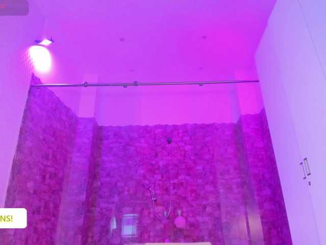 Jazmiin-Evans live cam on BongaCams
