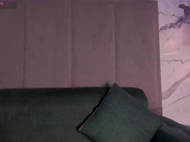 Jazmiin-Evans live cam on BongaCams