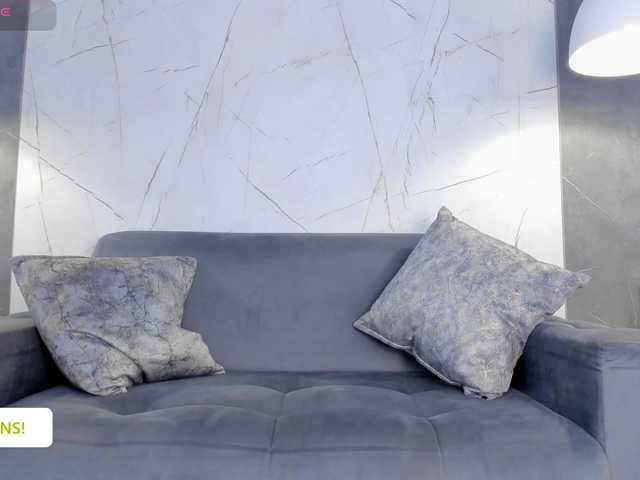 Jazmiin-Evans live cam on BongaCams