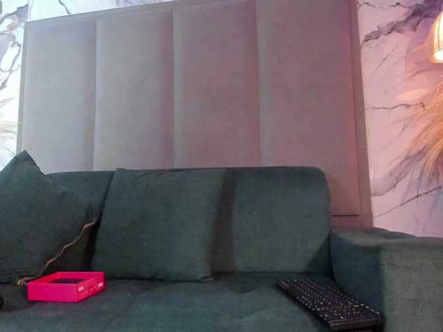 Jazmiin-Evans's BongaCams show and profile