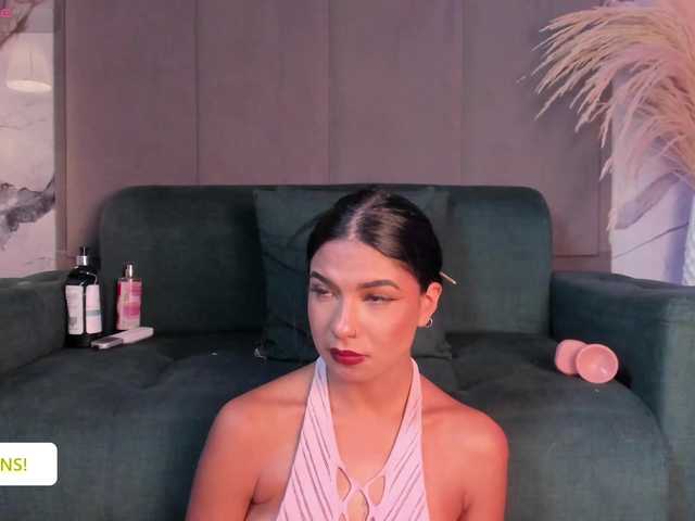 Jazmiin-Evans live cam on BongaCams