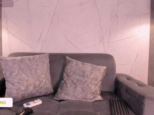 Jazmiin-Evans live cam on BongaCams