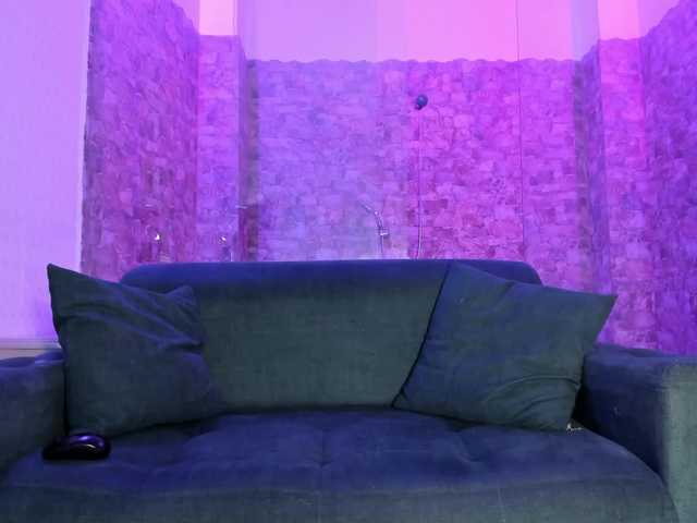 Jazmiin-Evans live cam on BongaCams