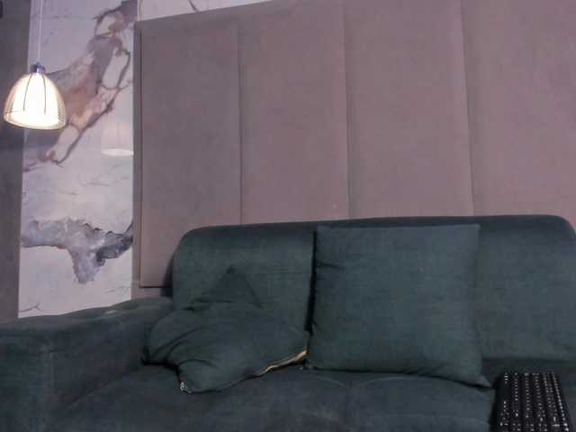 Jazmiin-Evans live cam on BongaCams
