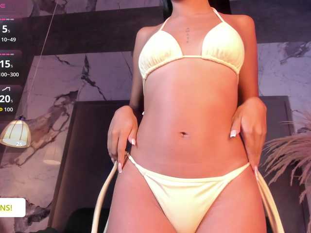 Jazmiin-Evans live cam on BongaCams