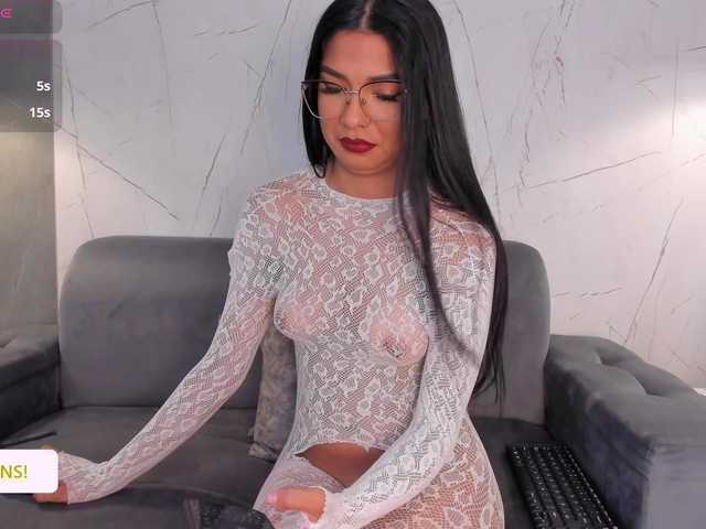 Jazmiin-Evans live cam on BongaCams