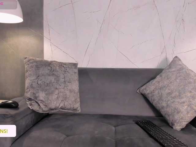 Jazmiin-Evans live cam on BongaCams